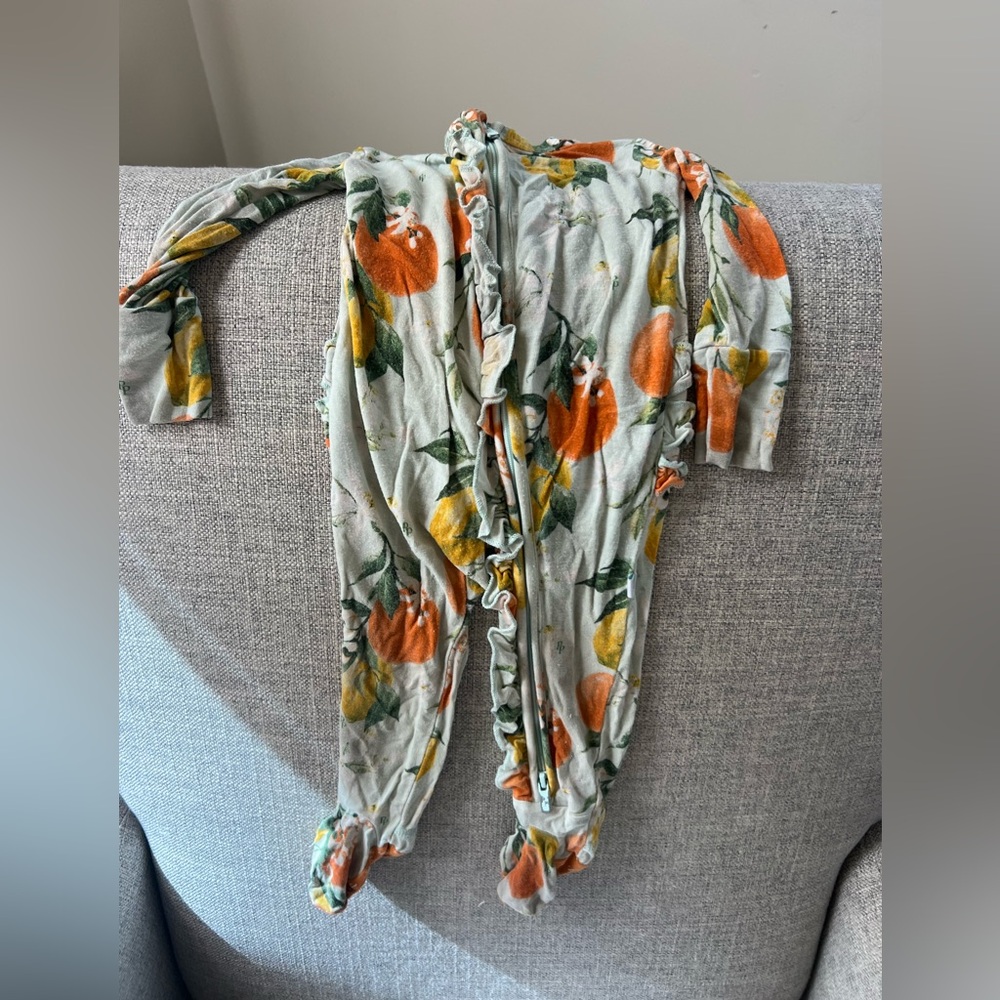 Set of 2 Posh Peanut Baby Outfits